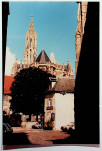 Cathédrale Notre Dame de Senlis - vue de la place Saint Pierre