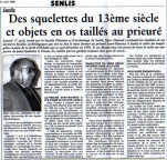 Des squelettes du 13ème siècle et objets en os taillés au prieuré [Saint-Maurice]
