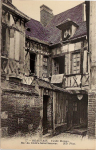 Vieille maison, rue du cloître Saint-Sauveur vignette